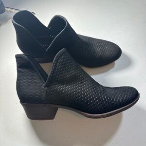 Lucky Brand Women's Black Ankle Boots